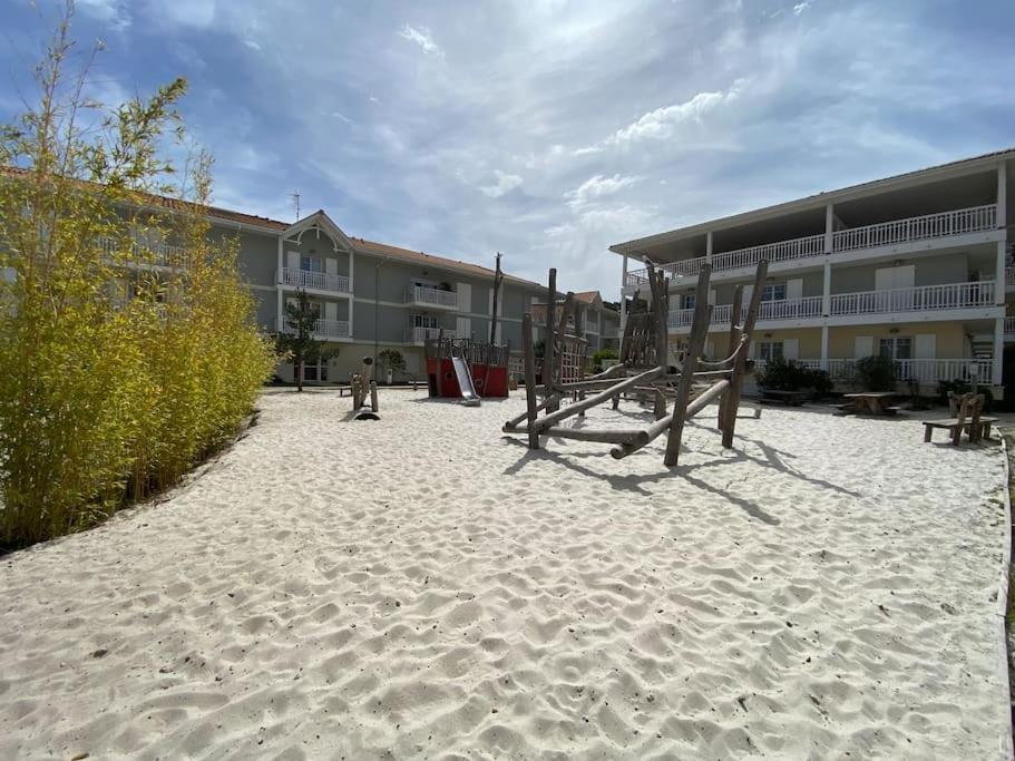 Maison Typee Arcachonnaise Avec Piscine Commune La Teste-de-Buch Extérieur photo
